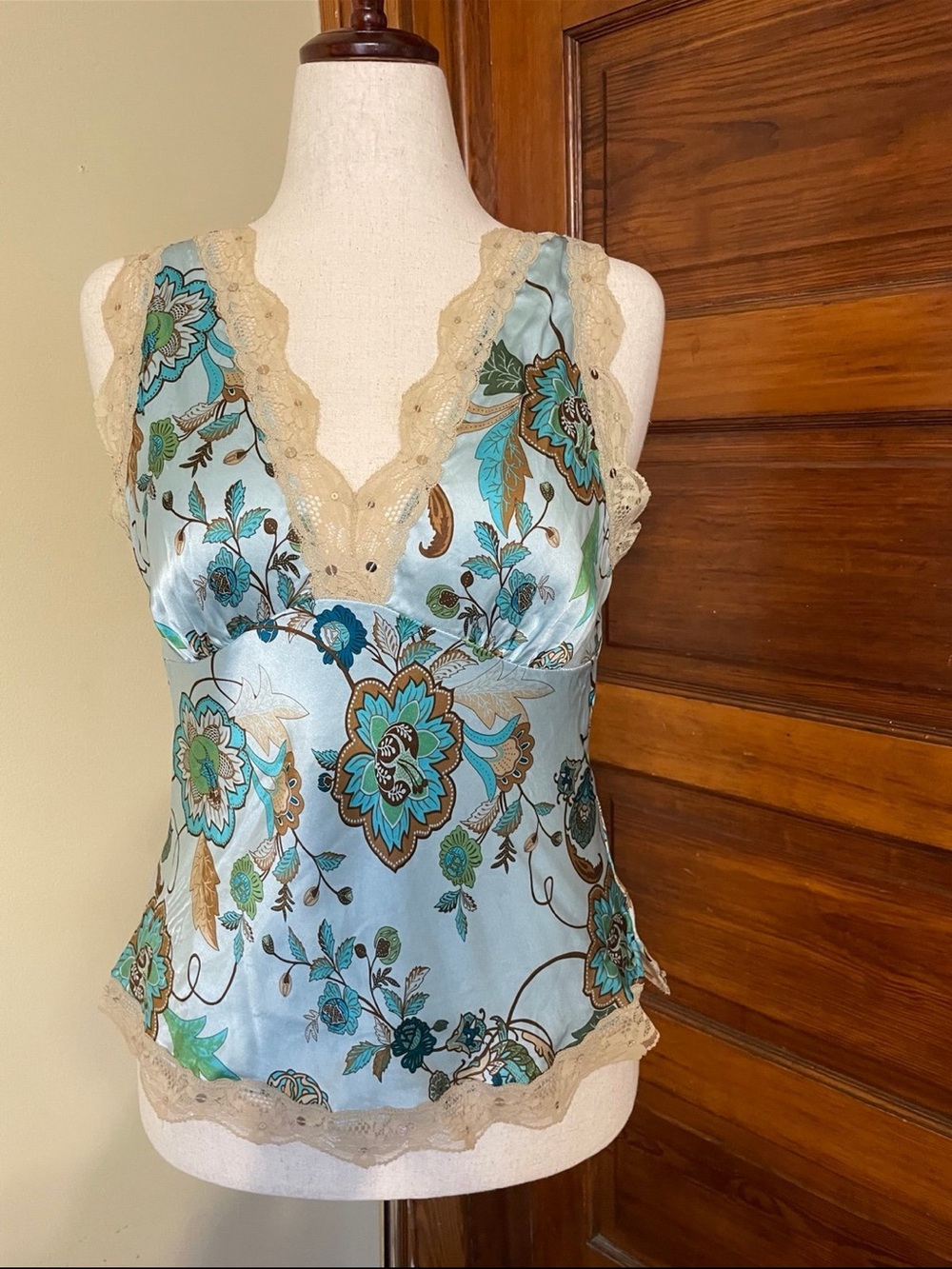 Daisy Fuentes Light Blue Floral Satin Lace Trim Tank